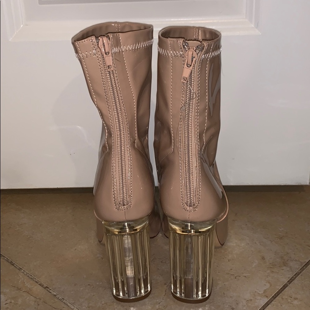 Boots - Picture 3 of 5